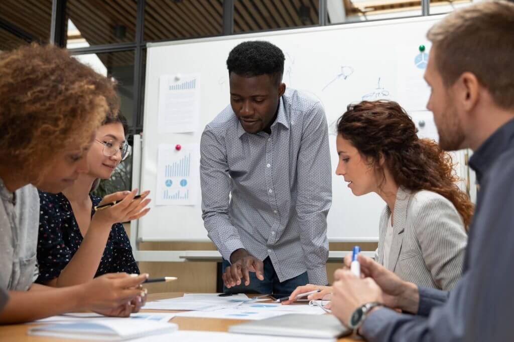 Comment l’aménagement intérieur influence la productivité de vos employés